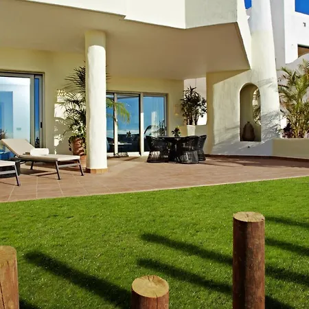 Hotel Terrazas De Abama 5*